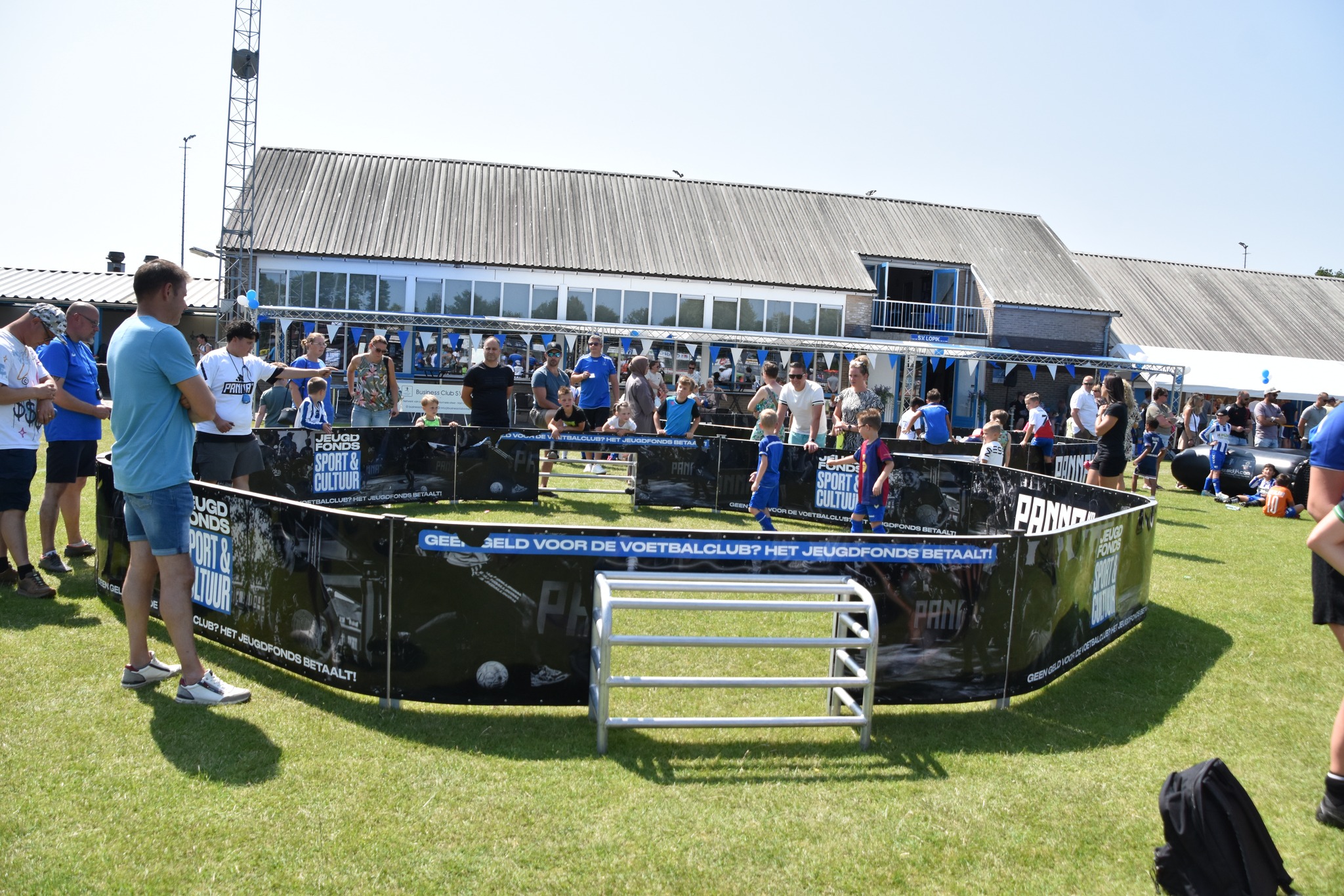 Vol programma aan activiteiten bij S.V. Lopik dit seizoen!