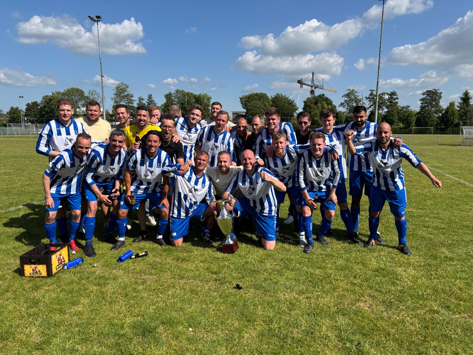 Lopik 4 kampioen!